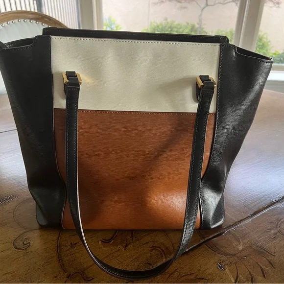 Brown/black shoulder bag. - Picture 5 of 12